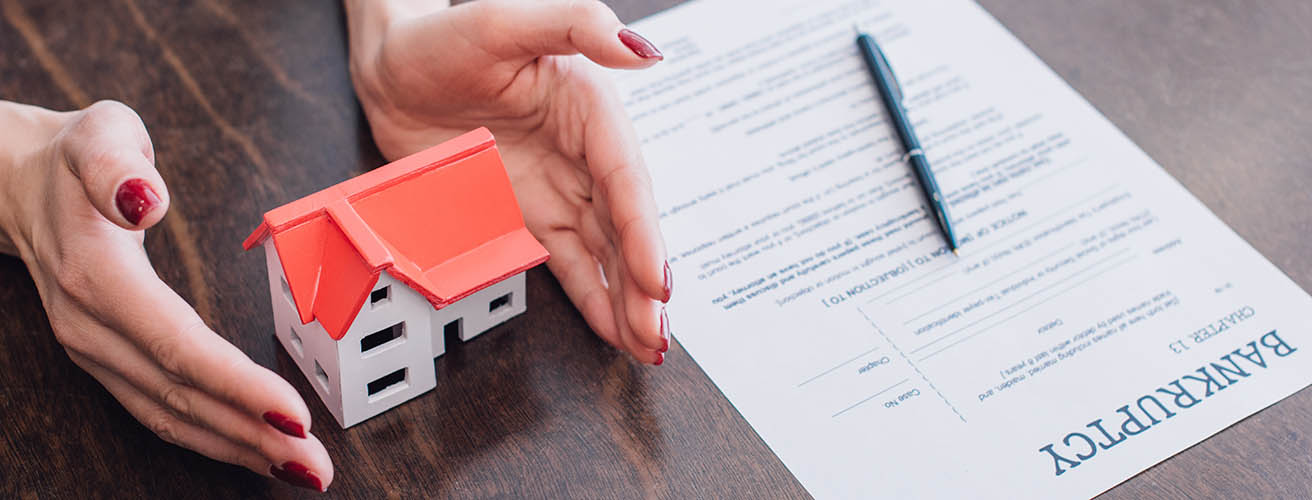 What is a Bankruptcy House and 5 benefits of buying one